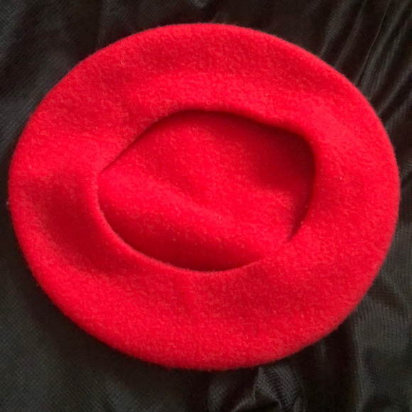 Urban Outfitters Beret - Picture 2 of 2